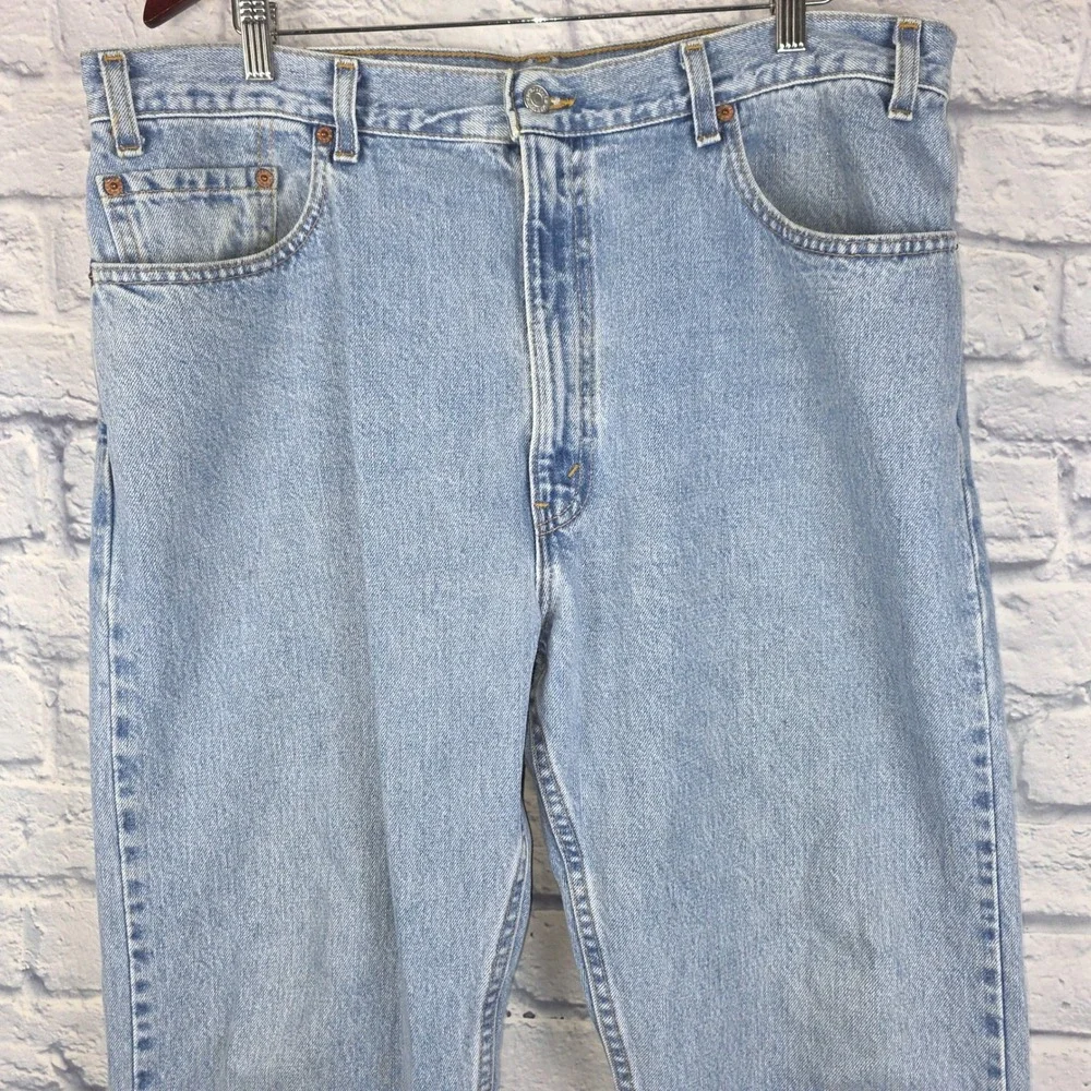 Vintage Levis 505 Regular Fit Straight Leg Jeans Light Wash Made‎ in USA 38x30